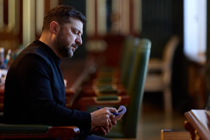 Імпорт електрики, захист атомної генерації, ракети для ППО: Зеленський дав низку завдань після селектора