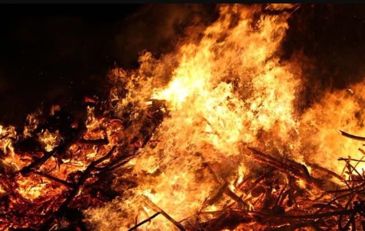 росіяни атакували приватний сектор у Богодухові на Харківщині: під завалами шукають дітей, постраждала вагітна жінка