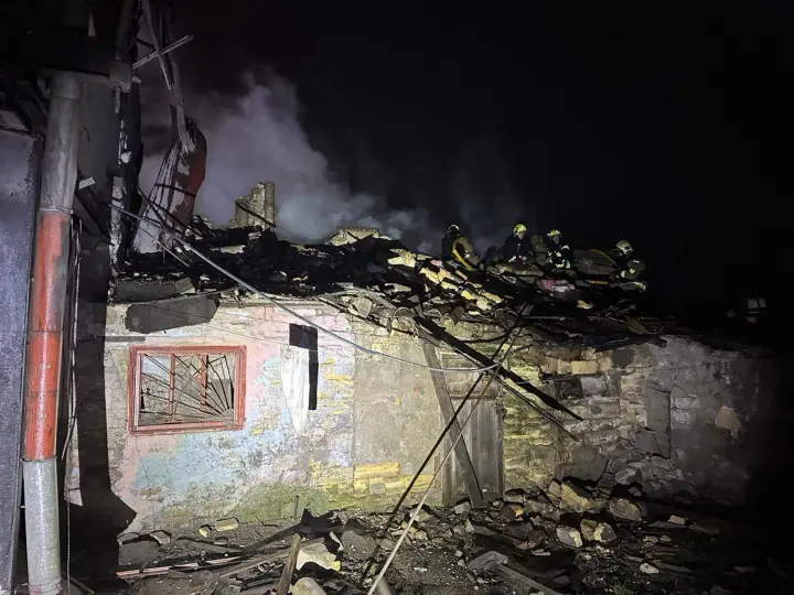 Одеса зазнала нічної атаки БпЛА, пошкоджено житловий будинок