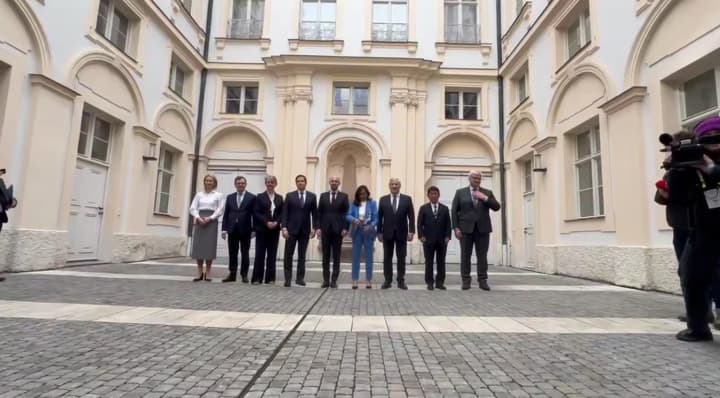 G7 та Україна на рівні голів дипломатії зустрілися для обговорення мирних зусиль та ППО