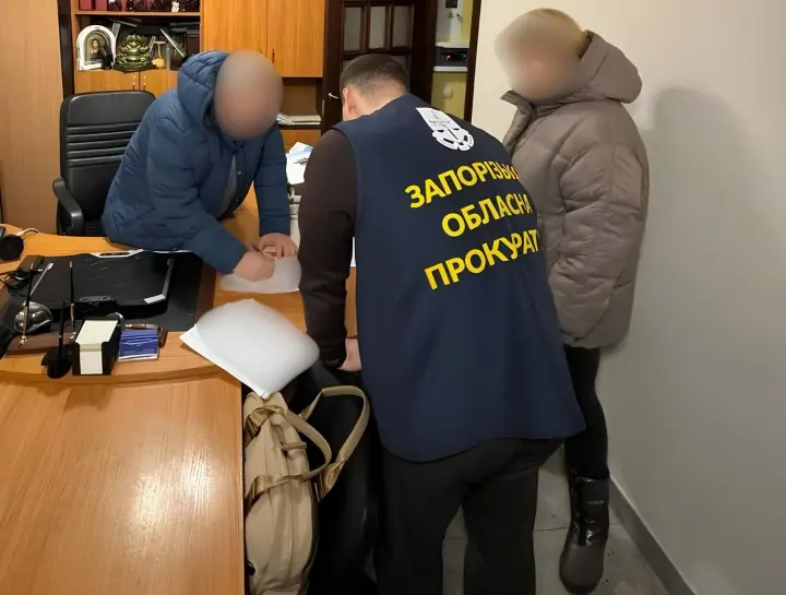 У Запоріжжі адвокат продавав "імунітет" від мобілізації та попався на хабарі