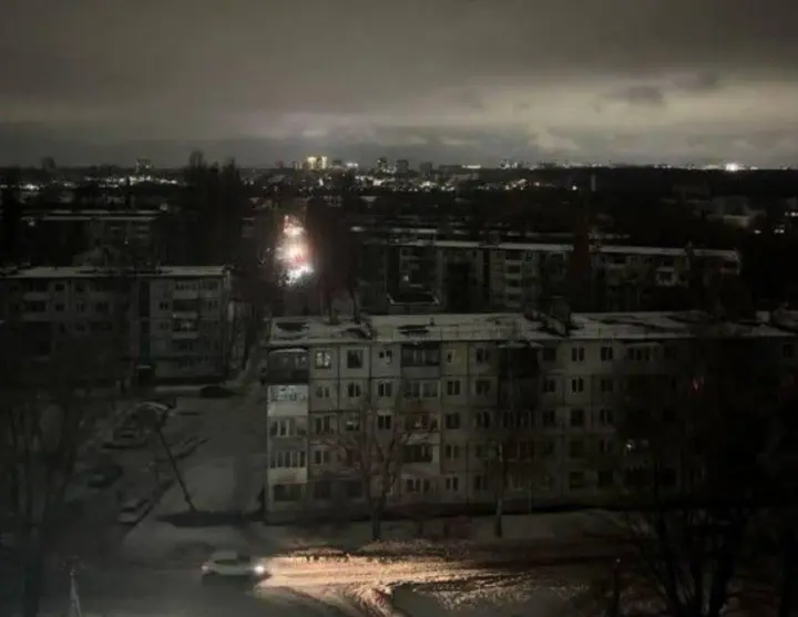 У брянську та бєлгороді виникли масштабні проблеми з енергопостачанням через удари по критичній інфраструктурі