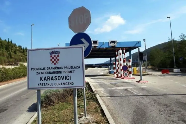 Ukrainian detained in Croatia with half a million euros hidden in car