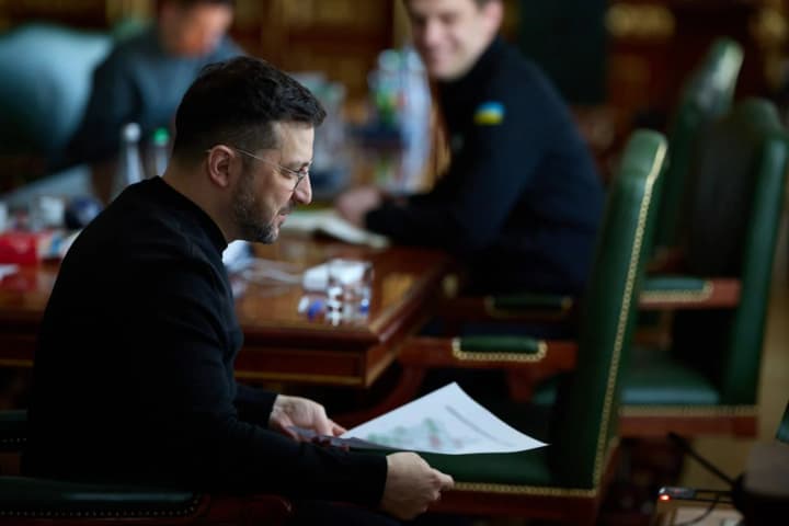 На новий опалювальний сезон готують план енергозабезпечення громад на основі досвіду цієї зими - Зеленський