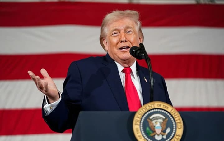 Trump to visit China next month to discuss trade policy after tariff repeal