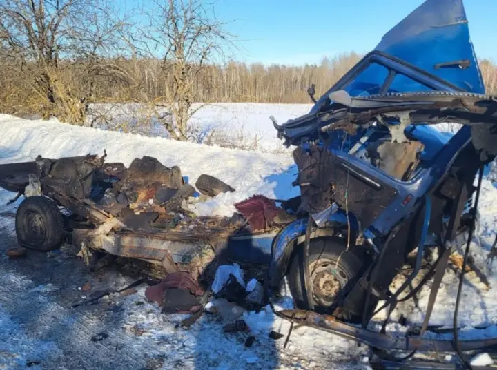 Russians attacked a car with civilians in Sumy region - two people died, one was injured