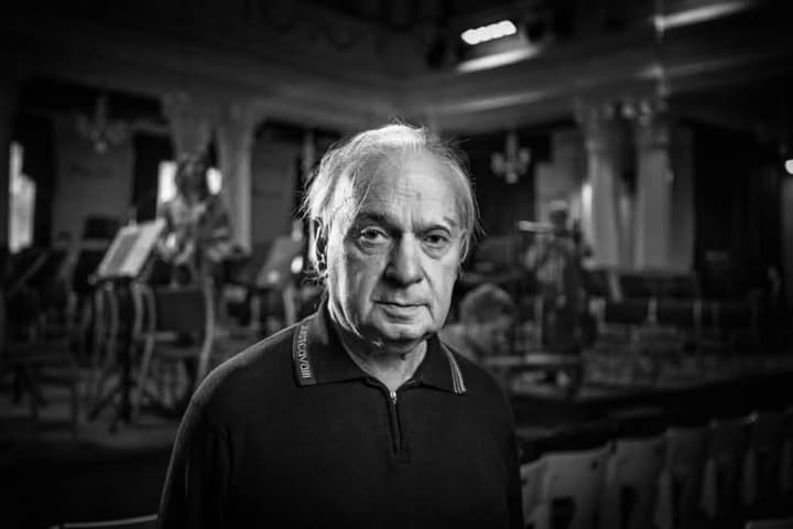 Пішов із життя легендарний диригент Роман Кофман: коли і де відбудеться прощання