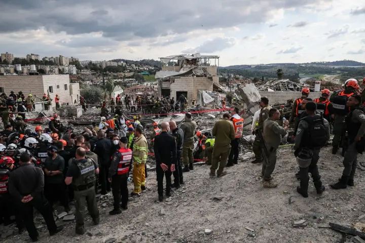 В израильском городе Бейт-Шемеш растет число жертв иранского удара