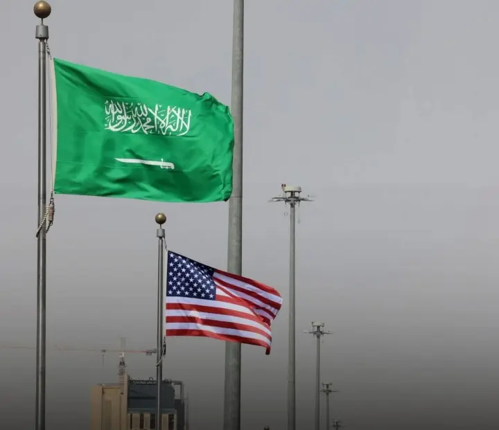 Посольство США в Эр-Рияде атаковано двумя дронами, вспыхнул пожар