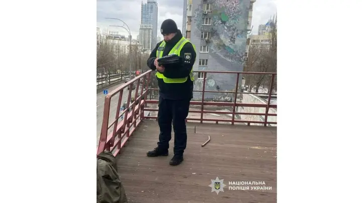 У Києві чоловік загинув після падіння з 23-го поверху, перед цим висловлював намір вчинити самогубство - поліція