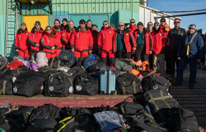 31-ша Українська антарктична експедиція прибула на станцію "Академік Вернадський"