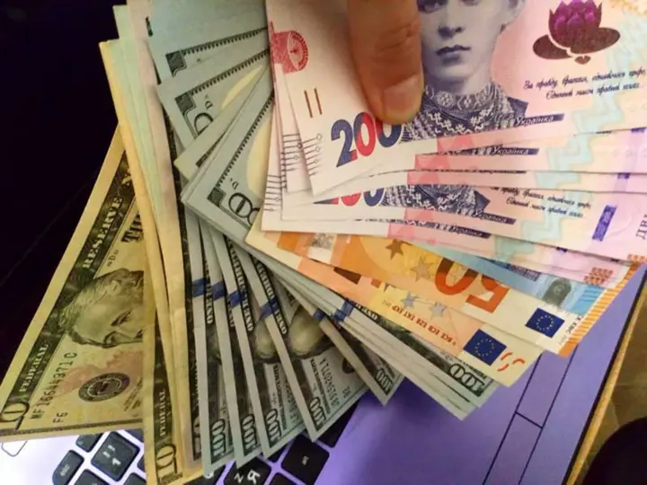 Украинцы перевели 1,3 трлн грн через платежные системы в 2025 году - НБУ