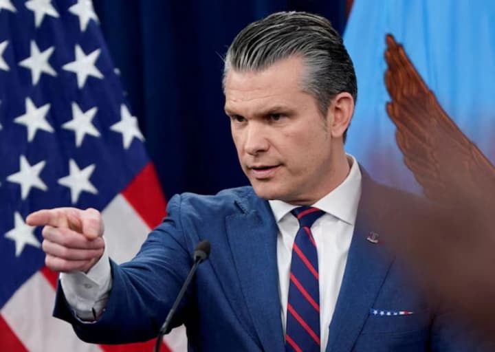 Міністр оборони США заявив про ліквідацію іранського чиновника який готував замах на Трампа