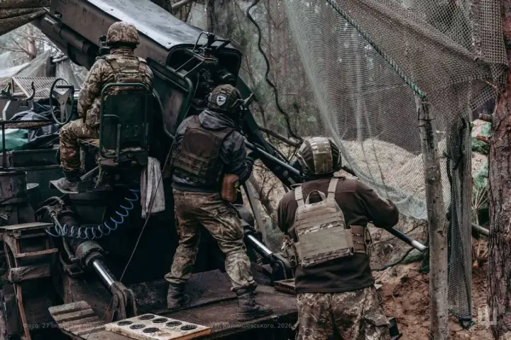 На фронті зафіксовано 56 атак, ворог активно діє на трьох напрямках - Генштаб