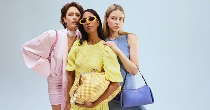 Trending colors of spring 2026: ice blue, pastels, and bright accents