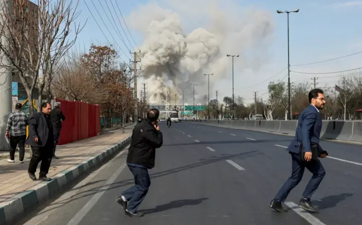 Iran says it is ready to resist any US ground invasion and sees no reason for negotiations