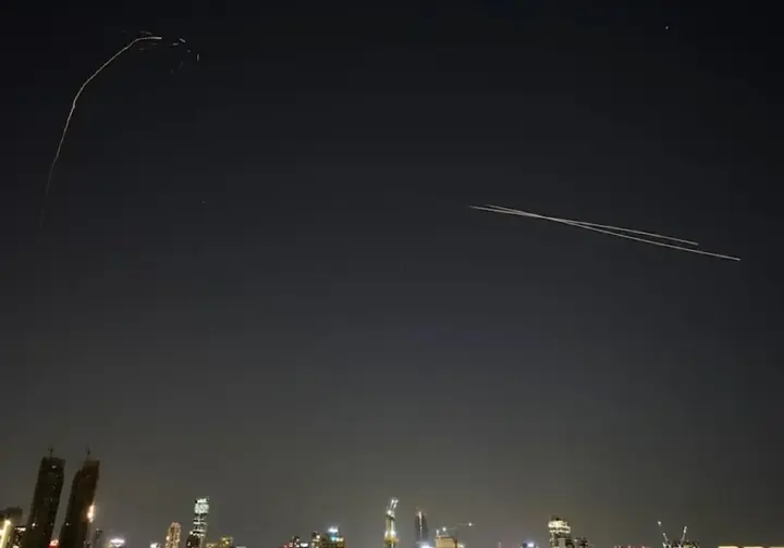 Иран заявил об уничтожении американского истребителя F-15E и масштабном ракетном обстреле