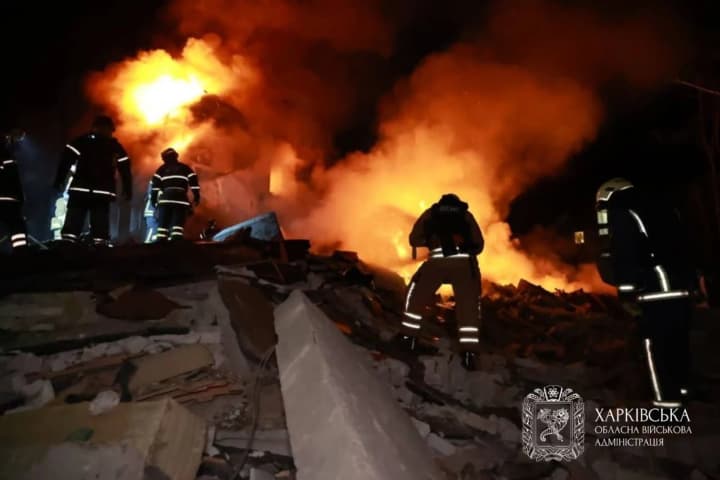 In Kharkiv, 4 people have already died after a Russian missile strike on a multi-story building.