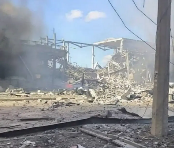 Мощный взрыв на заводе "Точмаш" в Донецке уничтожил склад боеприпасов и БПЛА