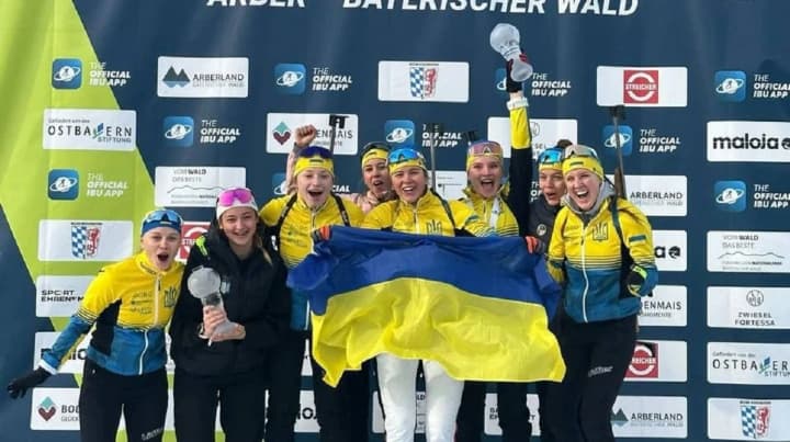 Українські біатлоністки-юніорки вибороли бронзу ЧС та два Малі кришталеві глобуси