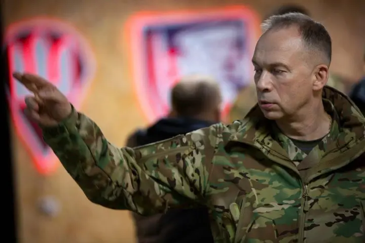 Сирський розкрив особливості нинішньої війни і ухвалив рішення для оборони на Донеччині