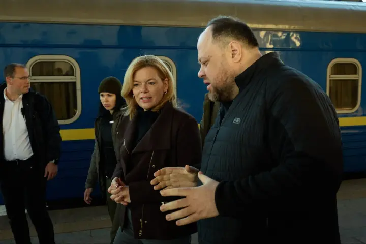 Президент Бундестагу прибула з неоголошеним візитом до Києва - зробила першу заяву