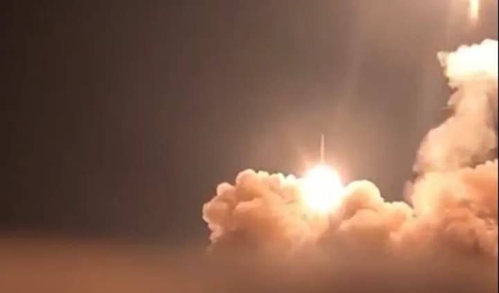 КВІР спільно з "Хезболлою" розпочав сорокову хвилю масованих атак на Ізраїль та американські бази