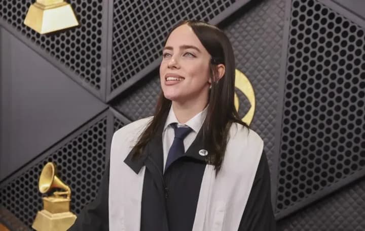 Билли Айлиш может сыграть главную роль в новой экранизации романа Сильвии Плат «Под стеклянным колпаком»