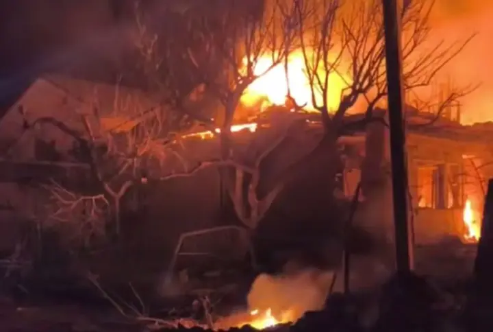 Атака на Запоріжжя: спалахнула пожежа, є поранені