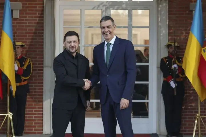 Зеленский в среду посетит Испанию