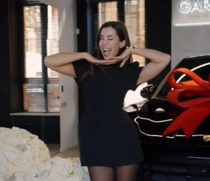 Анна Неплях показала новый роскошный автомобиль за $150 тысяч