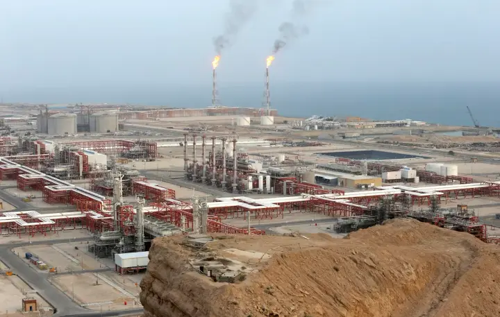 В Иране заявили, что США и Израиль впервые нанесли удар по его энергетическим объектам