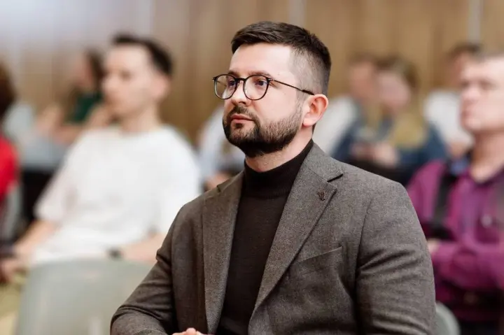 Репутационное харакири Odrex, или как клиника рекламирует врача, которого судят за медицинскую халатность