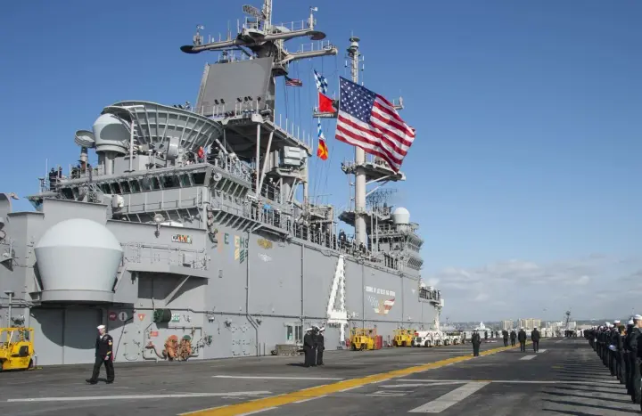 США экстренно перебрасывают тысячи морпехов и десантные корабли для высадки в Иране - СМИ