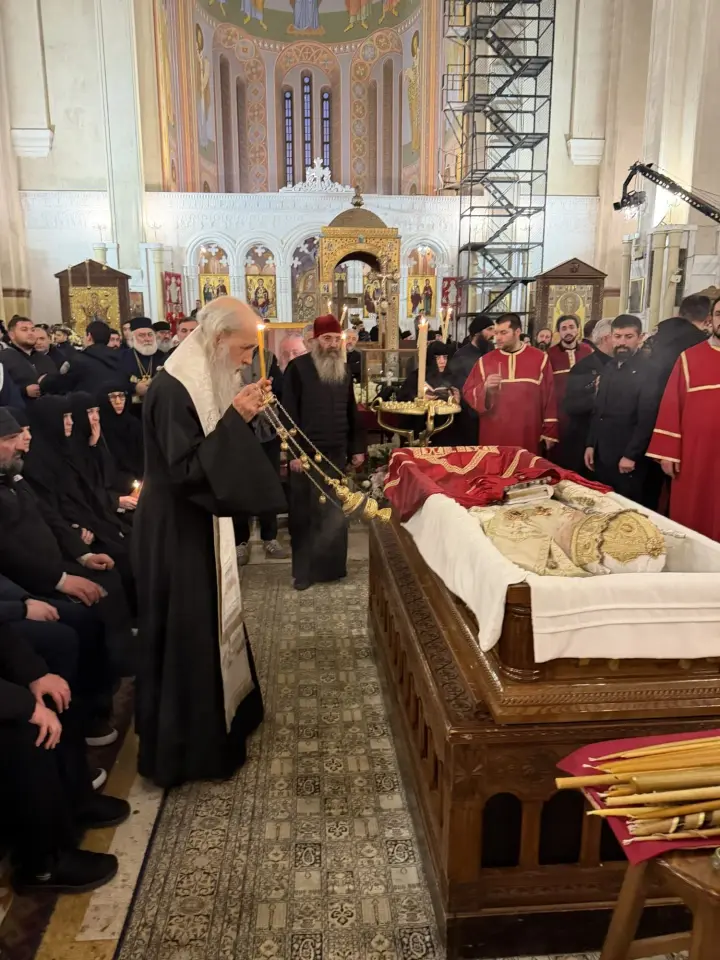 Не только спецпредставитель путина – на прощании с патриархом Грузии побывал митрополит УПЦ МП