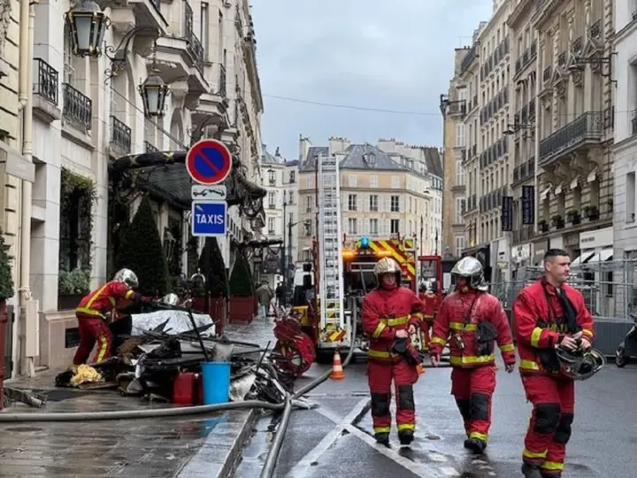 Пожежа на промотурі "Гра в хованки 2" у Le Bristol Paris - евакуйовано 400 людей