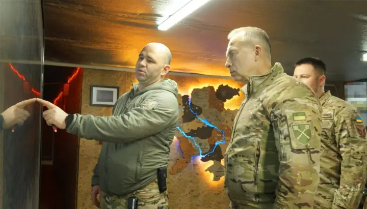 Сирський їздив до наступального угруповання на Південь - каже, звільнено до 470 кв. км, у рф 11 тис. втрат