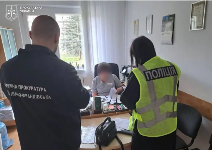 Лікували немовлят "на папері" - ексдиректорка отримала підозру за схему на 1,5 млн грн у перинатальному центрі