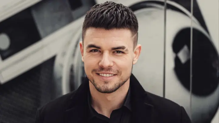 "Це просто короткий спалах, який швидко згасає" - популярний український співак про хайп у музиці