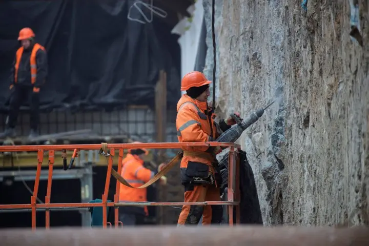 Due to metro construction in Vynohradar, traffic restrictions in the capital have been extended