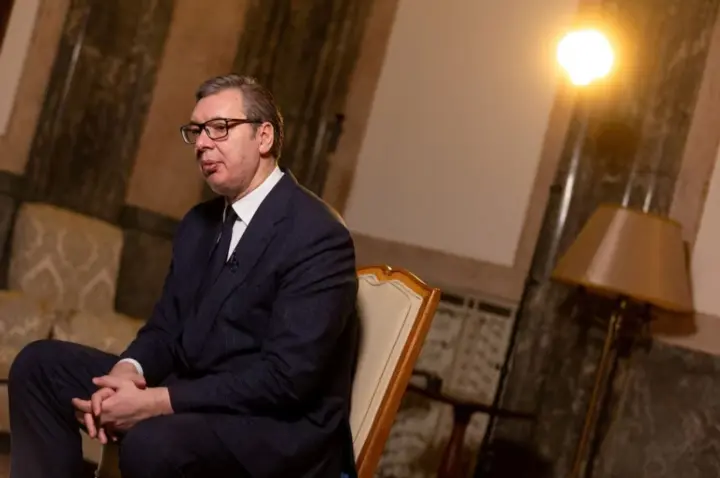 Вучич инициирует переговоры на фоне протестов в Сербии, оппозиция отказывается