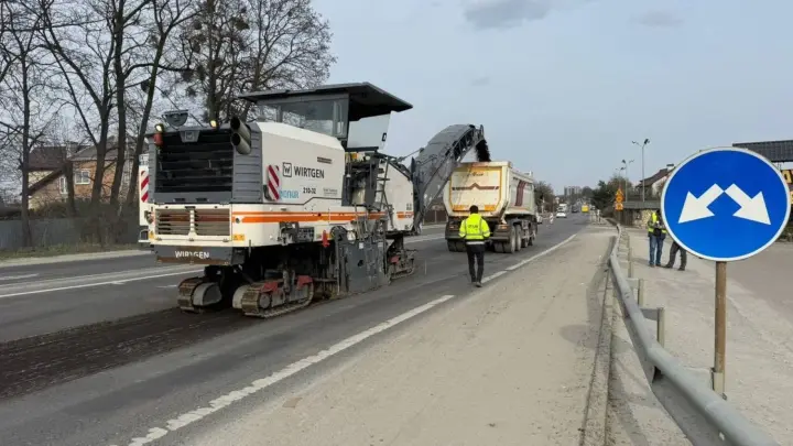 В Україні вже відремонтували 2,7 мільйона квадратних метрів доріг - Свириденко