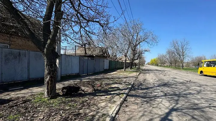 Друга атака рф на Нікополь - БПЛА вдарив по авто, загинув чоловік, поранена жінка