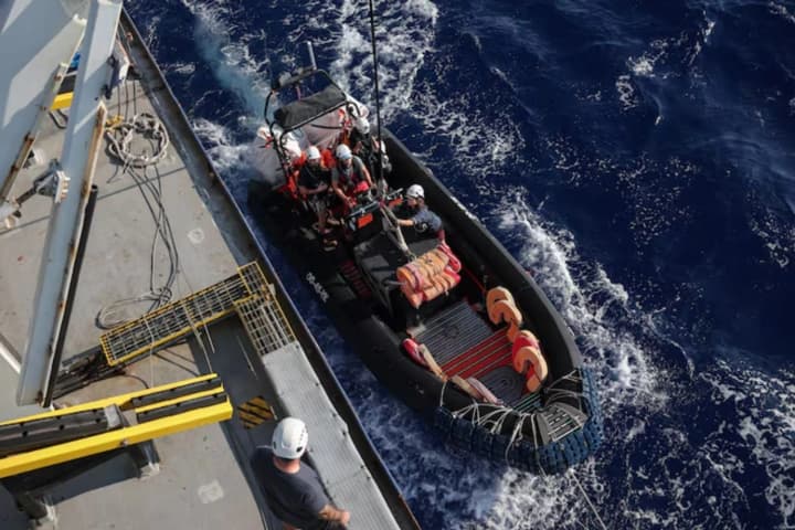 Біля узбережжя Італії врятували 32 мігрантів, ще щонайменше 71 людина загинула в морі