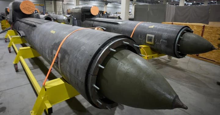 Russia likely could have targeted Kyiv with the "Oreshnik," but missed by 80 km - Defense Express
