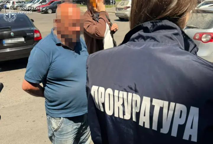 Во Львове экс-депутат с сыном продавали «инвалидность» для выезда за границу за 15 тыс. долларов