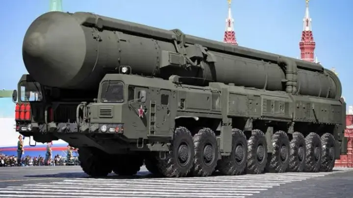 Потрібно для майбутнього застосування зброї: путін пояснив, чому "Орєшніком" вдарили по "сараю" в Україні