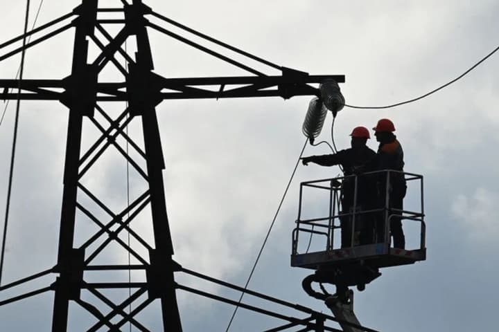 У чотирьох областях України зафіксовано знеструмлення через ворожі обстріли - Міненерго