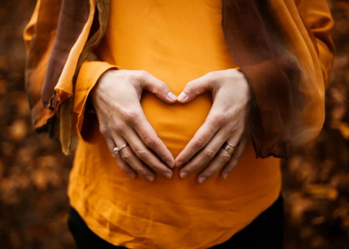 How to understand that something has gone wrong: doctors' advice for pregnant women
