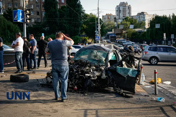 Водія Mercedes, який влаштував смертоносну ДТП у Києві, притягали до відповідальності за перевищення швидкості - Офіс Генпрокурора